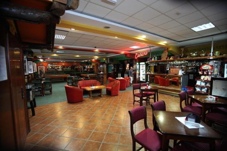 Hotel Dunav Sremski Karlovci Zewnętrze zdjęcie